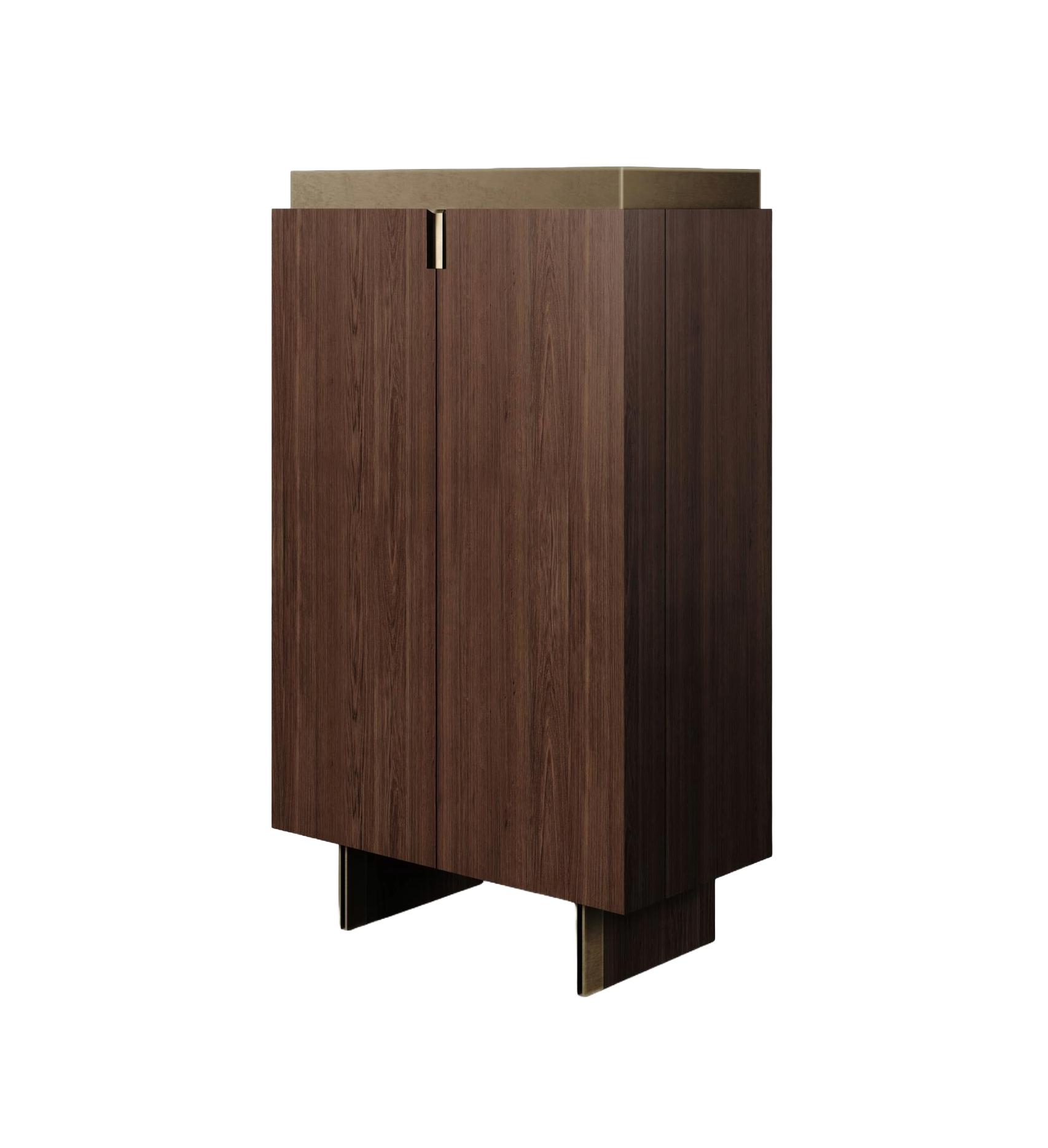 Armoire Stay