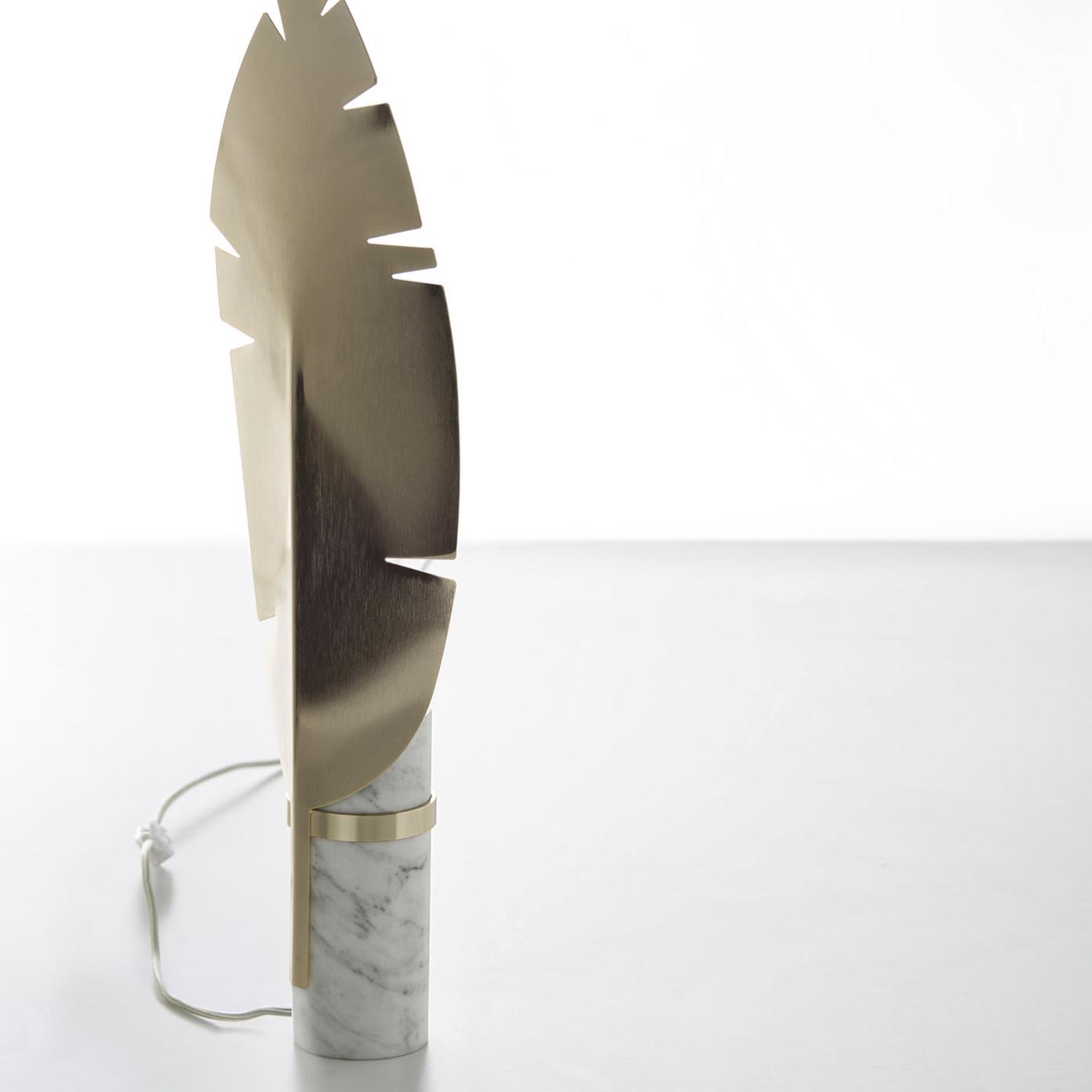 Lampe de Table Feuille en Marbre de Carrare