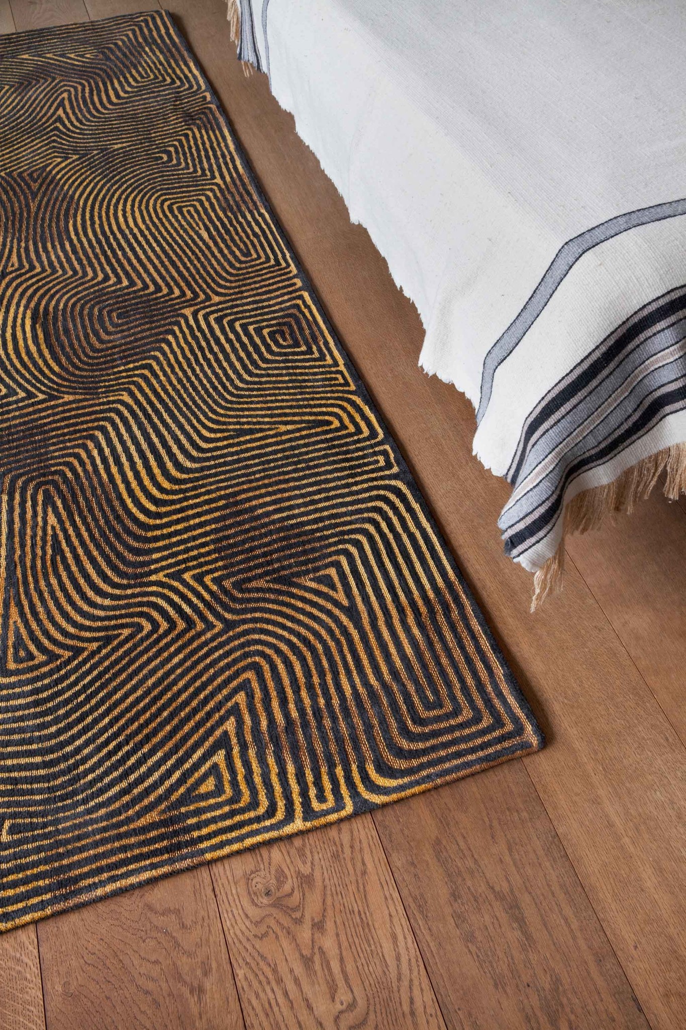 Tapis Black Gold 9227