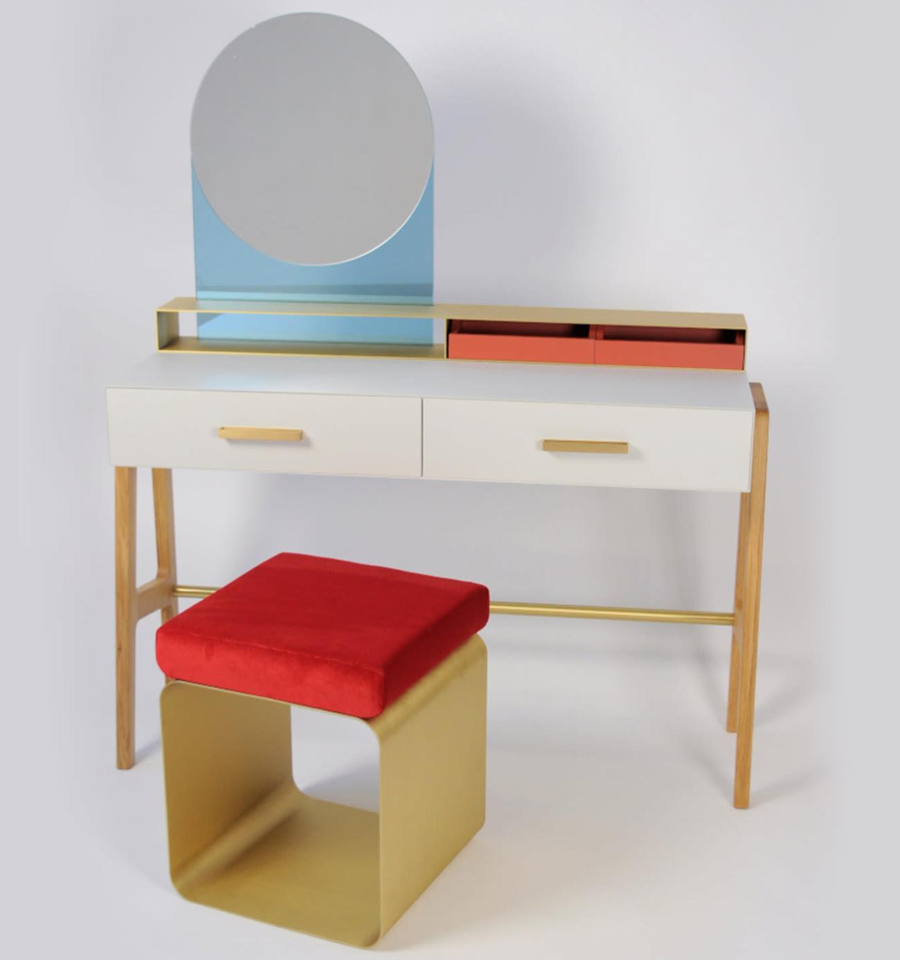 Tabouret Rouge avec Base Métallique