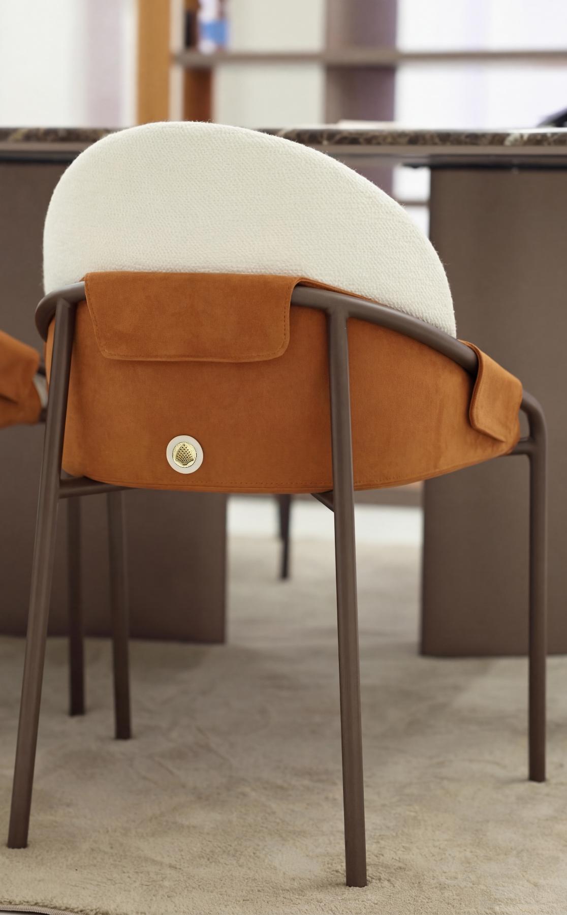 Petite chaise de salle à manger Bon Ton