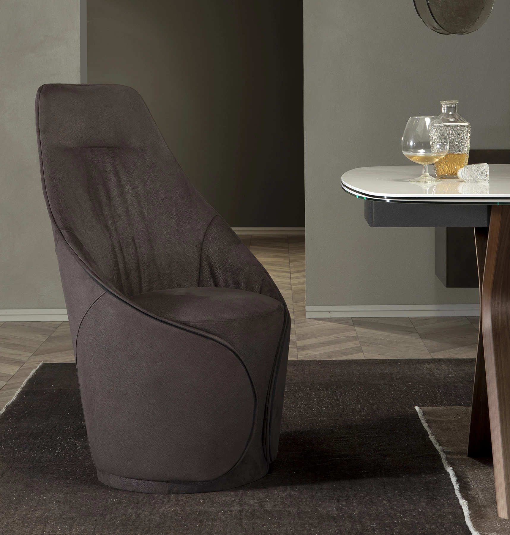 Chaise Mama