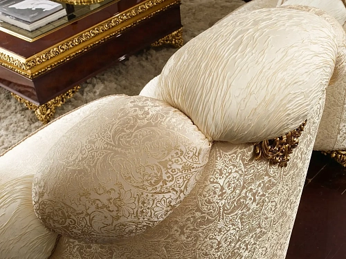 Fauteuil Royal En Tissu Italien