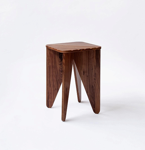Petite Table Basse en Bois