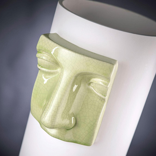 Vase nez Giunone