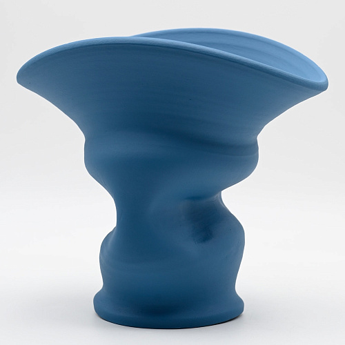 Vase Bleu Clair Sculpteur à la Main